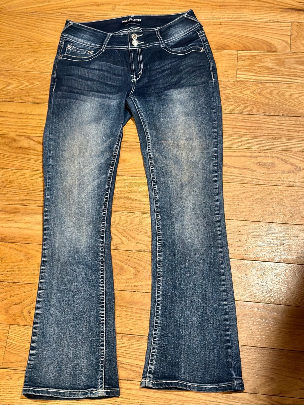 Wallflower Women’s Dark Blue Bootcut Jeans luscious curvy fit/size 9
